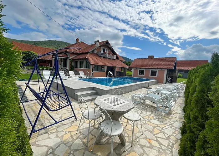 Djokic 2 Sa Bazenom Soko Banja